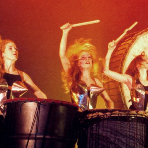 Beauty and the Beats opening met staal en vuur slagwerkshow